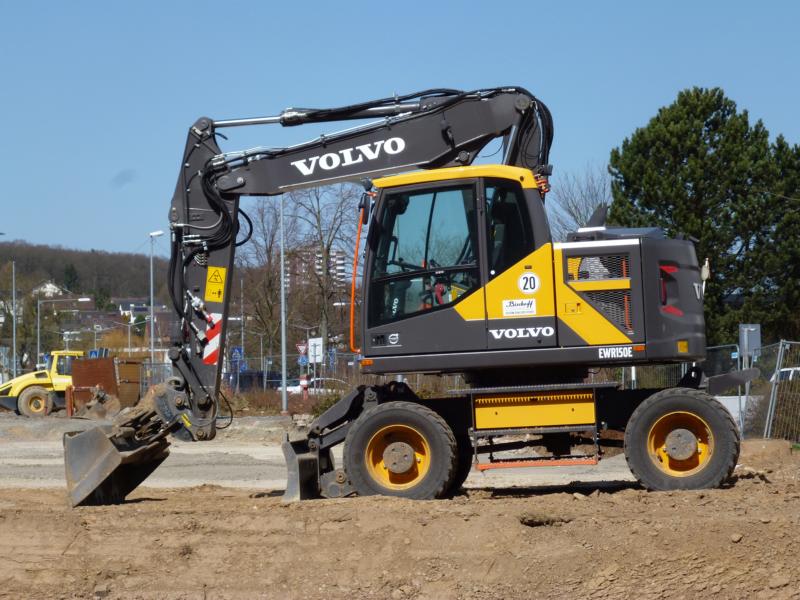 K800_Volvo EWR 150E Bischoff 1.jpg