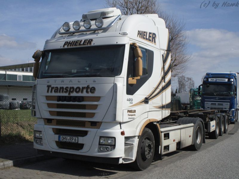 Iveco Stralis 440 S 42 - Phieler Transporte.jpg