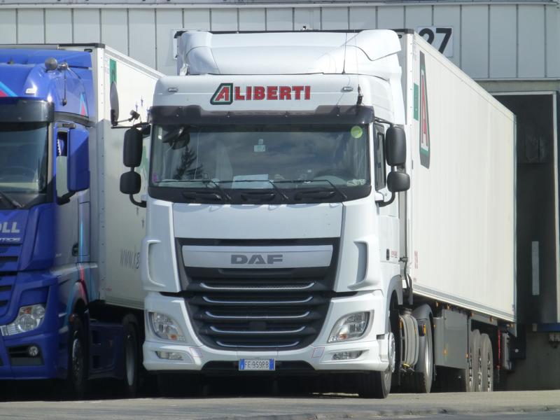 K800_DAF XF 460 E6 Aliberti 1.jpg