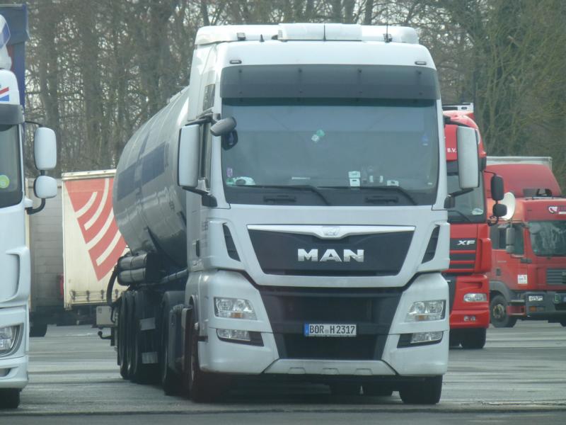 K800_MAN TGX 18.480 Johann Hassels Internationale Spedition 1.jpg