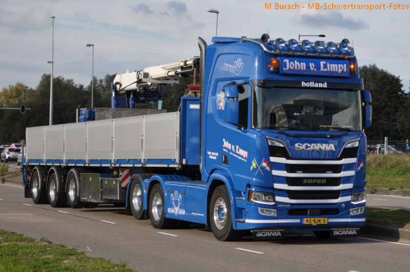 Mack & Speciaal Transportdag  2018 0303.jpg