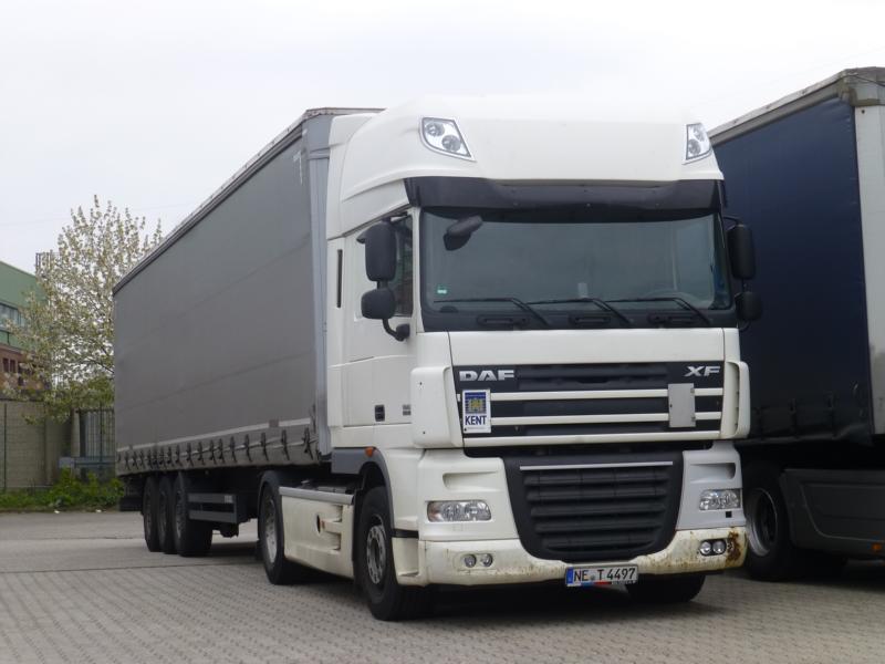 K800_DAF XF 105.460 SZM Neuss Weiss  1.jpg