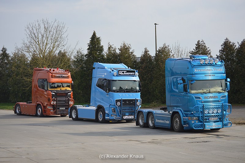 comp_DSC_0034.jpg