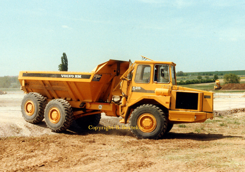 Volvo_A25_1.jpg