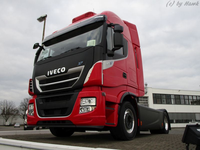 Iveco Stralis 570 Hi-Way XP.jpg