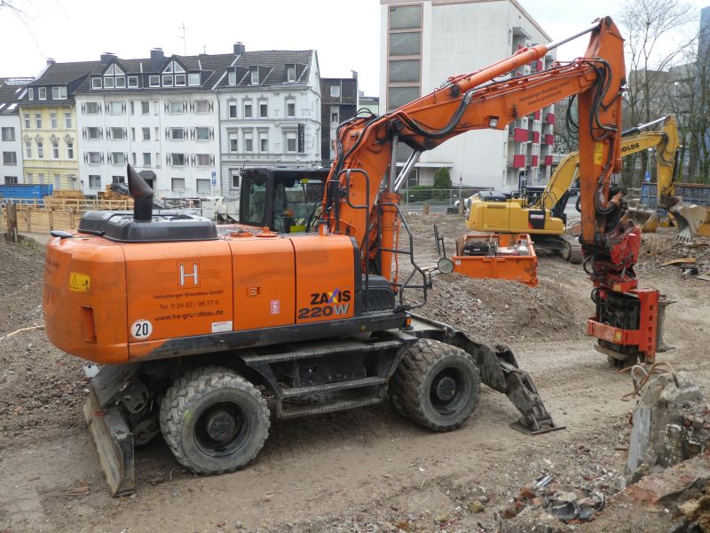 zaxis 220 w.jpg