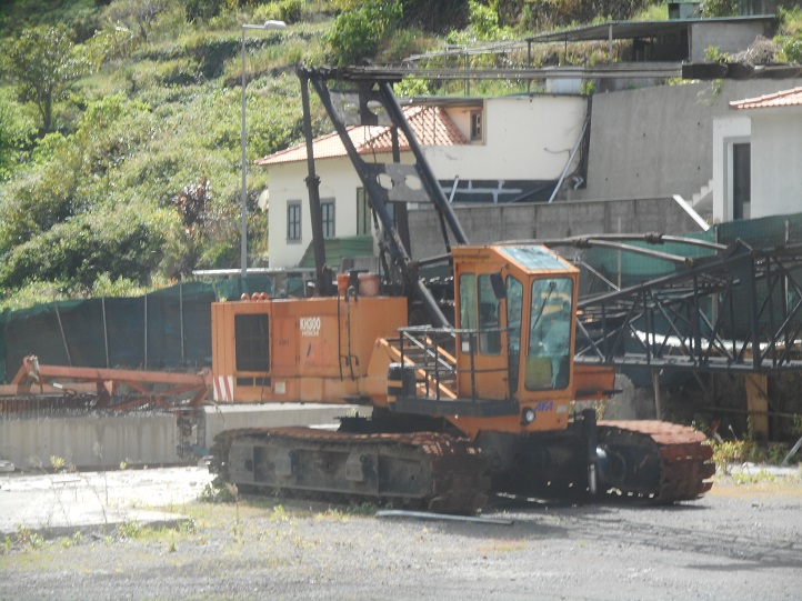 Hitachi KH300_01.jpg