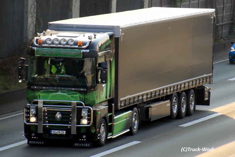 Werzel Renault Magnum3.520 ´Green Mamba´ HU-JW 26 2019 04 10 A3-AS Hanau0WEB.jpg