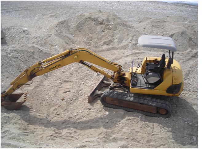 mini komatsu 2.jpg