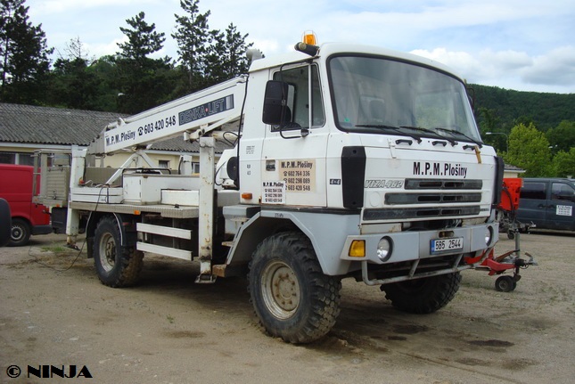 Ross_Viza_462_4x4_MP_Denka_Lift_01.jpg