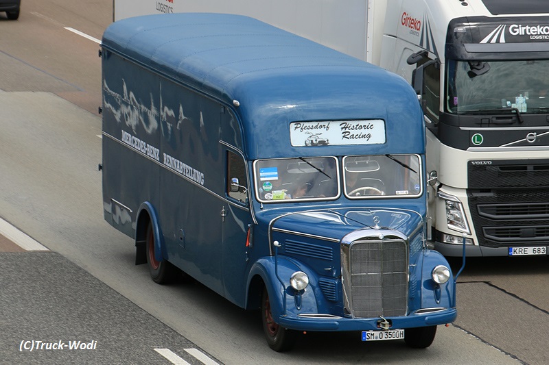 MB O3500 Renntransporter SM- O 3500H 2019 04 25 FRAWEB.jpg