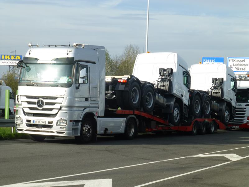 K800_MB Actros 1946 MP3 Silber 1.jpg