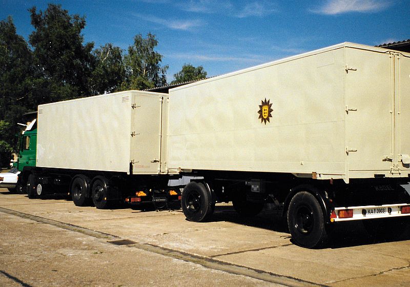 Polizei BW LPD KA MAN F 90 Wechselbeh&auml;lter Fahrschule 04.jpg