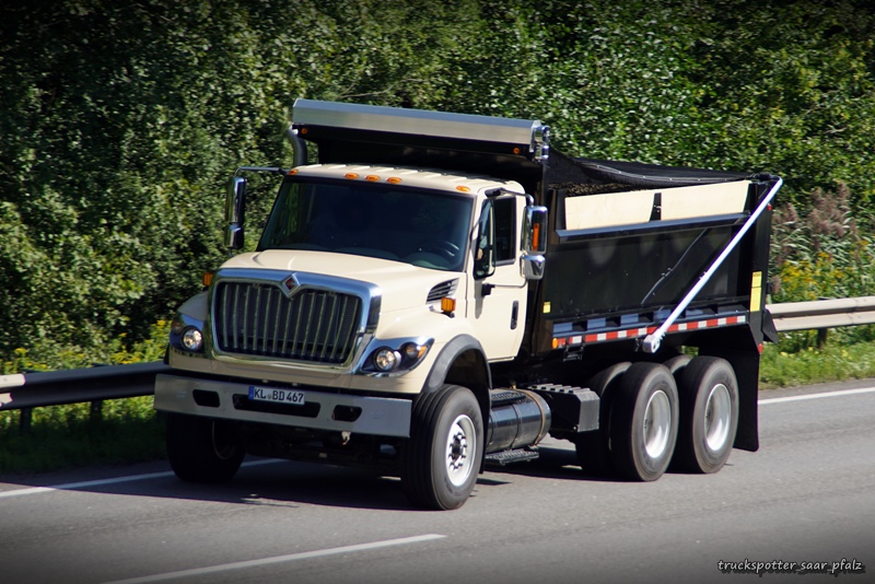 International Navistar US Army DSC00339.jpg