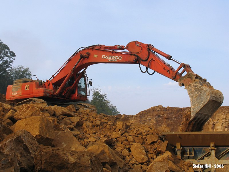 Daewoo450_03.jpg