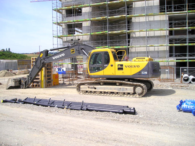 Volvo EC240 Stucki Bild 1.jpg