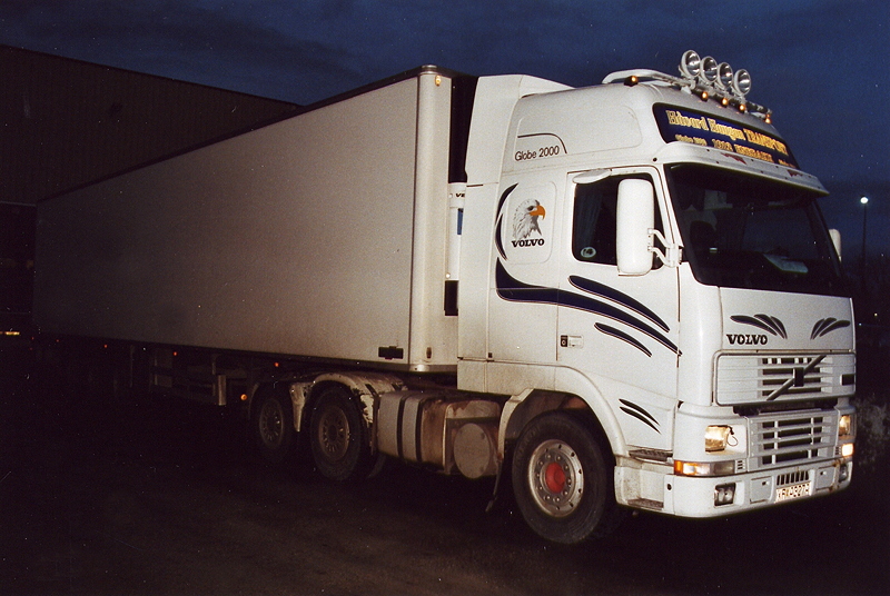 Haugen Transport Volvo FH16 GLobeXL KÜKOSZ Tim 2004 web.jpg