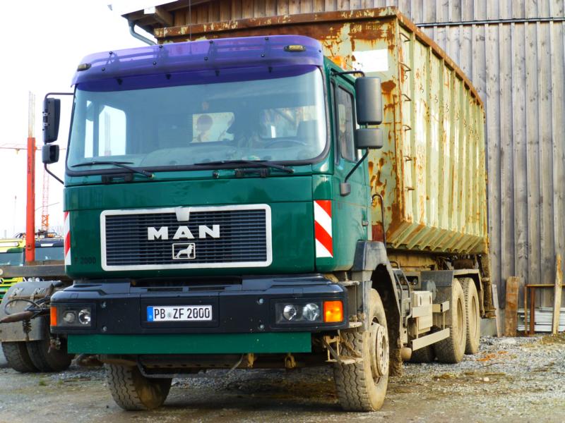K800_MAN F2000 Abroller Grün 1.jpg