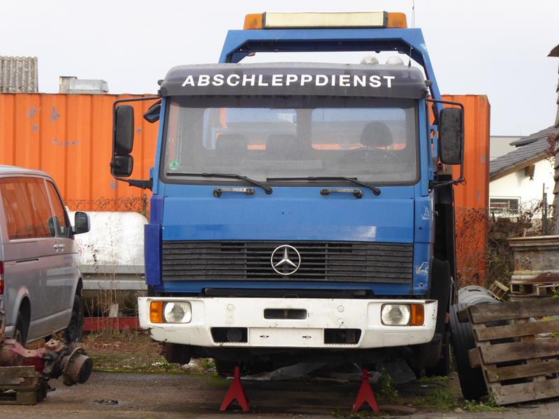 MB LN 814 Abschleppdienst 1 (Copy).jpg
