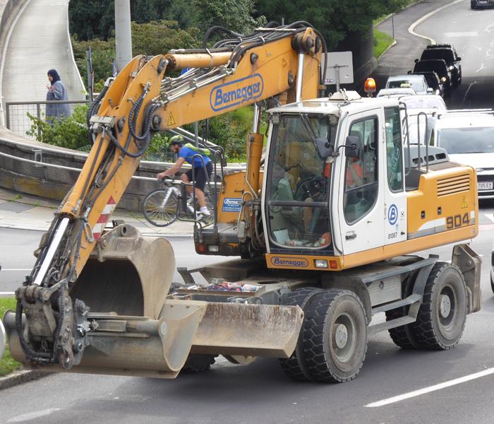 Liebherr 904 Bernegger 1 (Copy).jpg