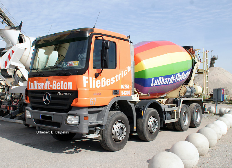 Actros_3236-Betonmischer_1.jpg
