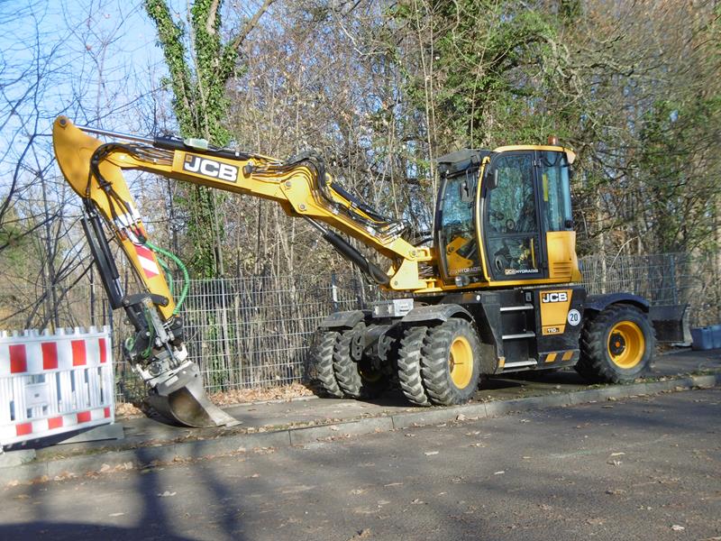 JCB 110W Hydradig Gelb 1 (Copy).jpg