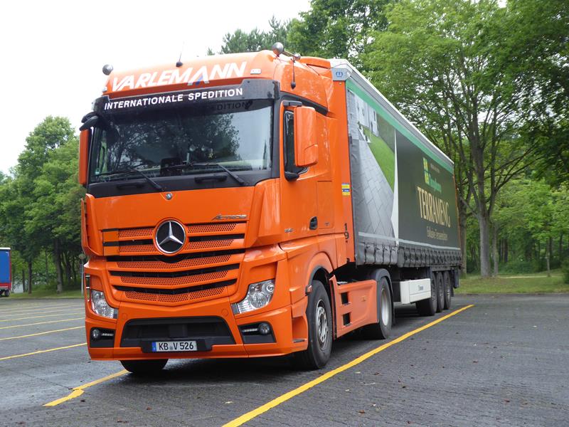 MB Actros 1845 MP4 Spedition Varlemann 4 (Copy).jpg