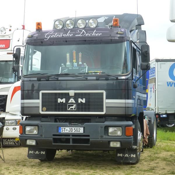 MAN F90 19.502 Getr&auml;nke Decker 1 (Copy).jpg