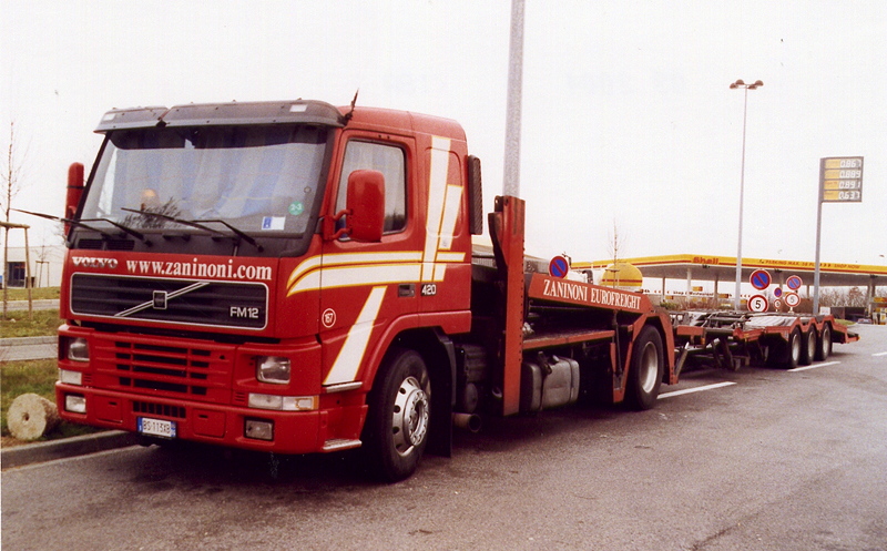 Zaninoni Volvo FM12 Autotrans Antwerpen Tim  2004 web.jpg