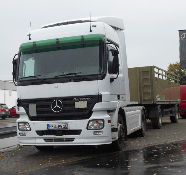 MB Actros 1844 MP2 SZM Weiss 3 (Copy).jpg