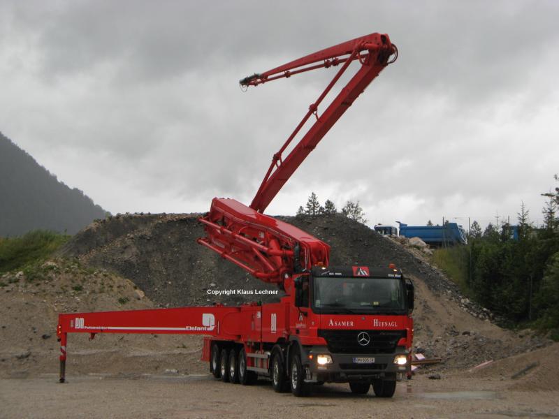 Mercedes Benz Actros MP2 6560 ''360'' von Asamer & Hufnagel am 9.7.07 7.jpg