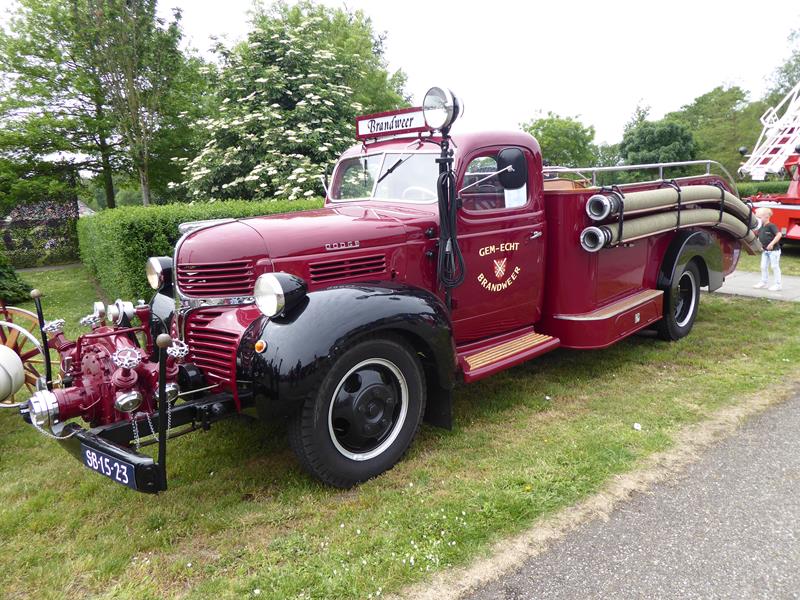 Dodge Brandweer WS 32 1956 Gem Echt 2 (Copy).jpg