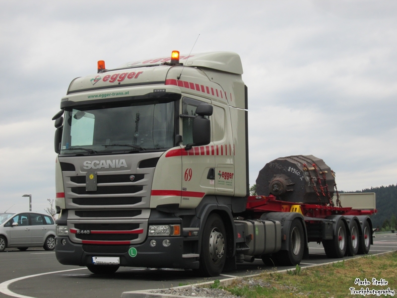  a---scania-r440-streamline---egger-trans
_20481568672_o.jpg