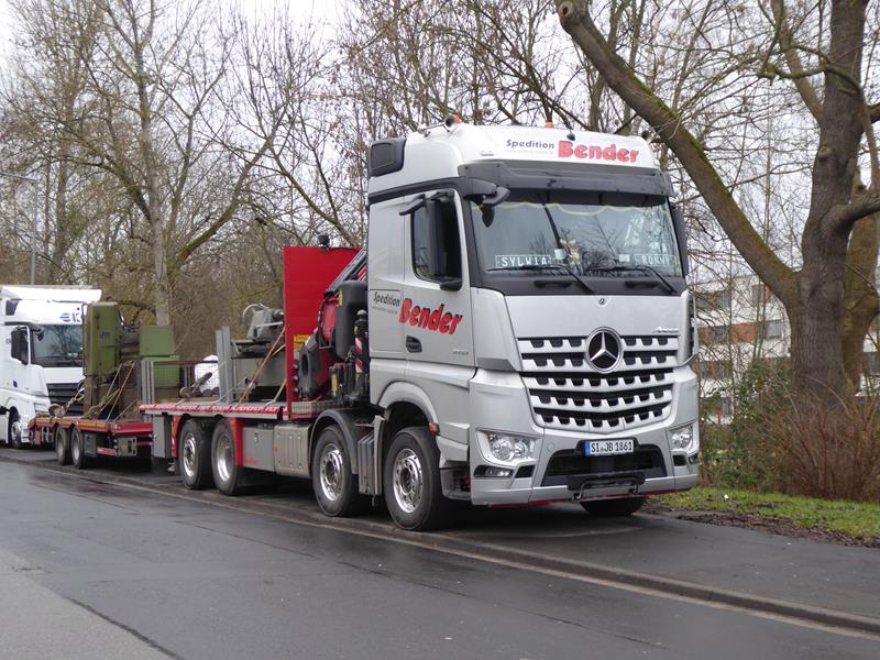 MB Arocs 3553 Spedition Bender 1 (Copy).jpg