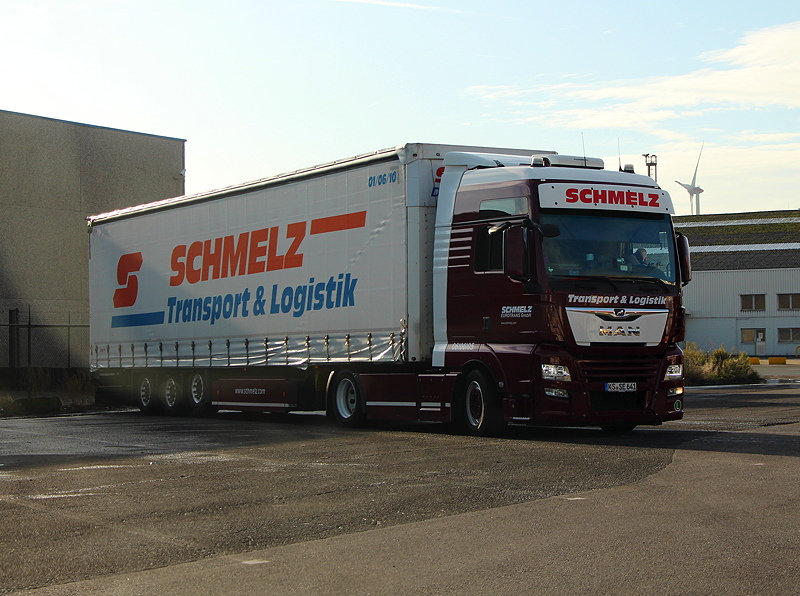 Schmelz MAN TGX XXL E6 MEGAPPSZ  Antwerpen 2019 web b IMG_7767.jpg