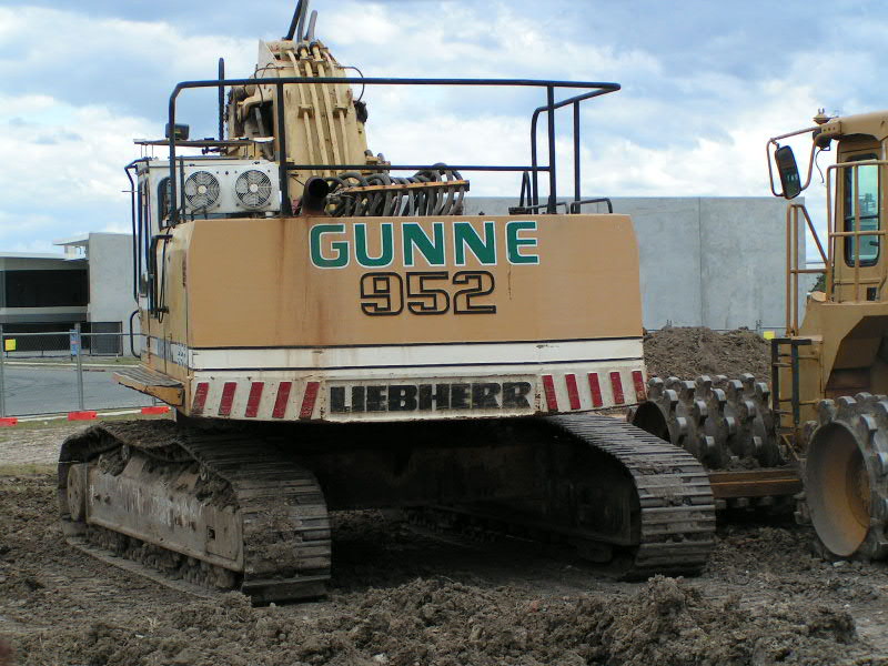 LH952 3.jpg