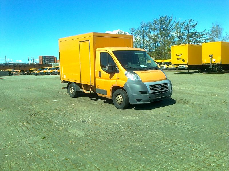 Post-Autos, FIAT Ducato mit Kasten.jpg