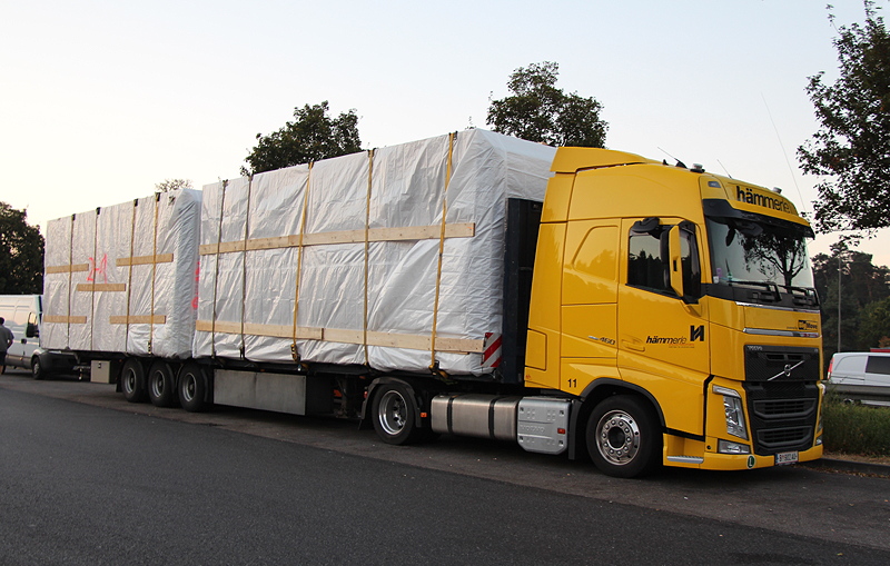 Haemmerle Volvo FH15 GLobe MEGAPRSZ Weiskirchen 2016 Tim IMG_6141 b.jpg