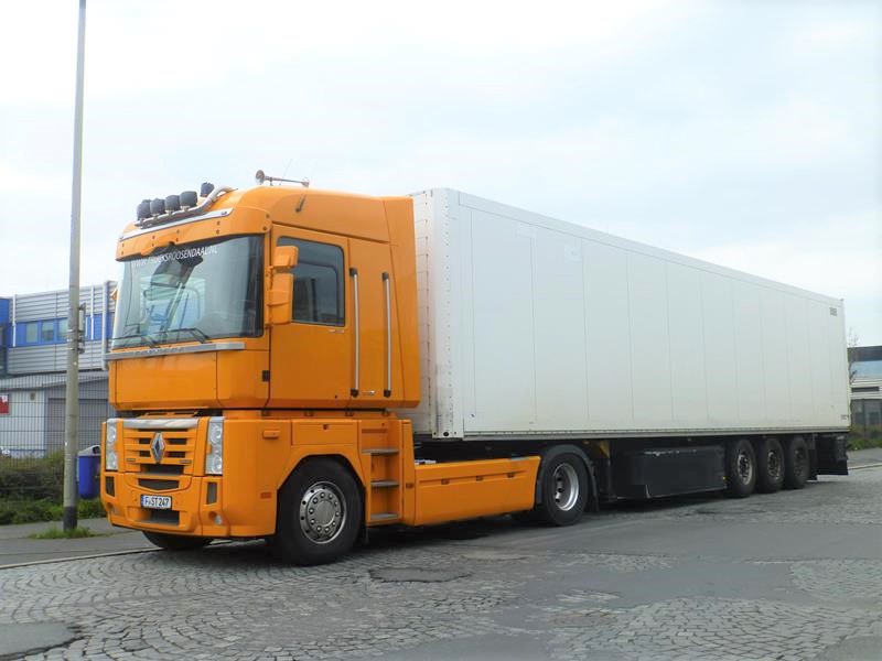 Renault Magnum 520 Roosendaal 1 (Copy) (2).jpg