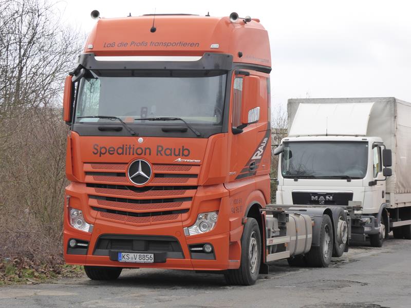 MB Actros 2545 MP4 Spedition Raub 3 (Copy).jpg