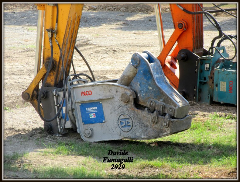 Hyundai Robex 210-7 INCO 004.jpg
