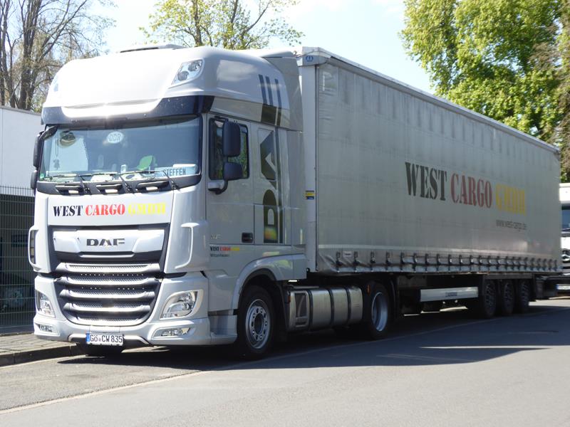 DAF XF 480 West cargo 4 (Copy).jpg