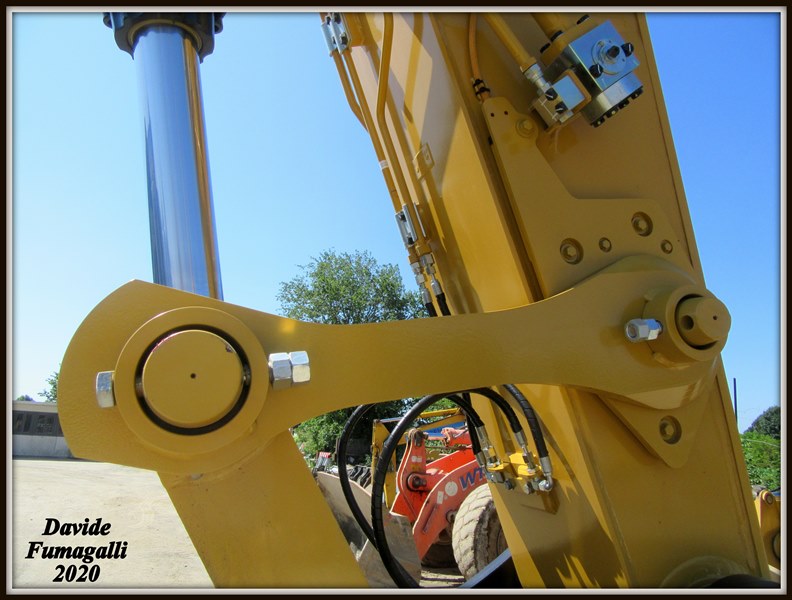Caterpillar 336NG (9).jpg