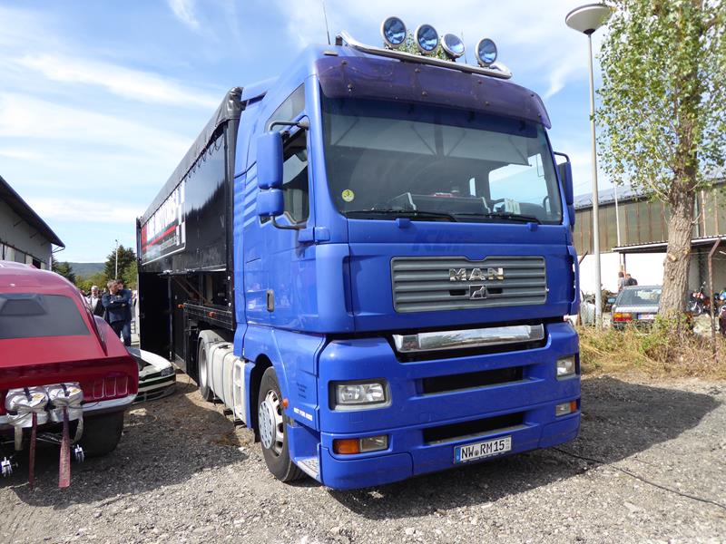 MAN TGA 18.440 Red Line Motors 2 (Copy).jpg