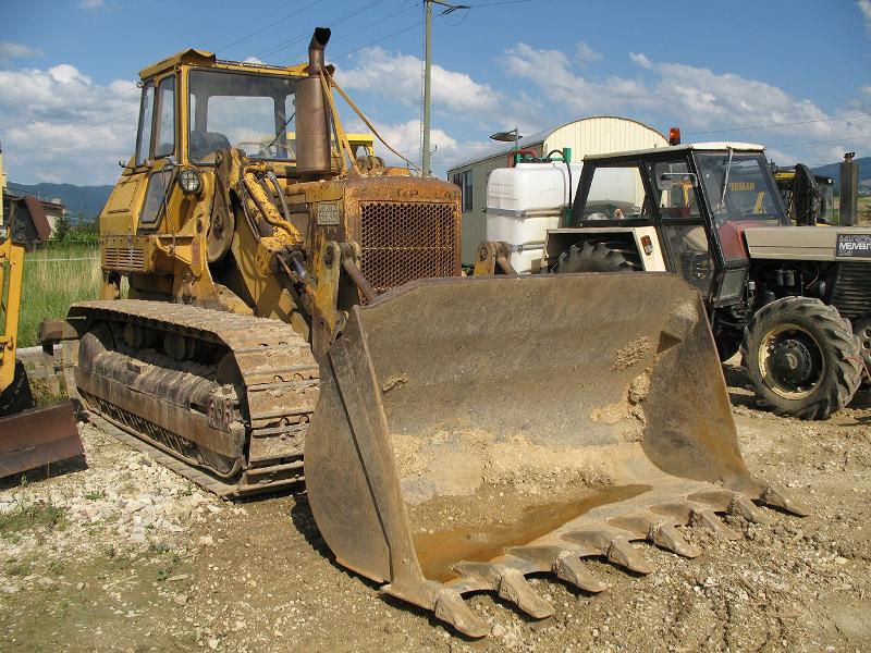 Cat 977L.jpg