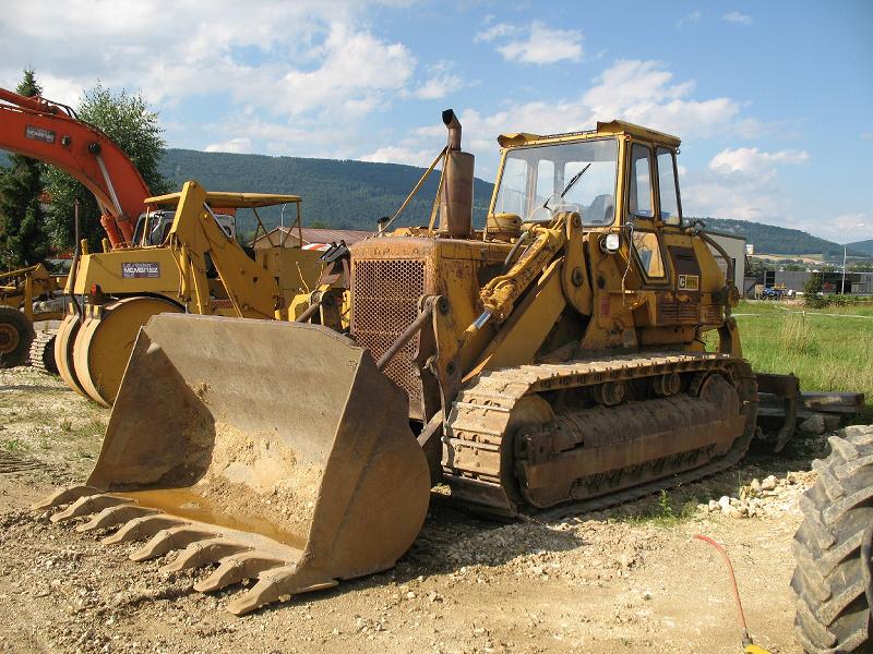 Cat 977L (1).jpg