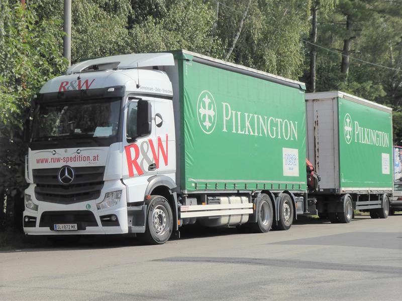 MB Actros MP4 Spedition R&W 1 (Copy) (2).jpg