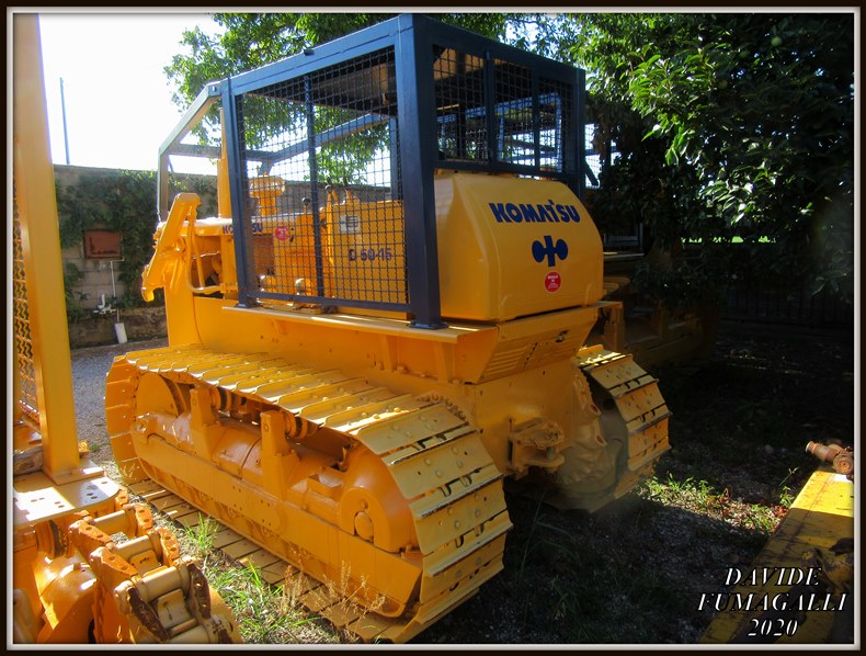 Komatsu D50-15 (2).jpg