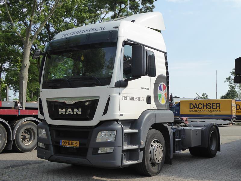 MAN TGS 18.360 Truckherstel 1 (Copy).jpg
