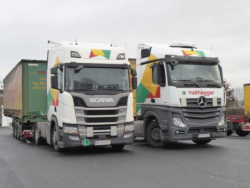 Scania New R450 + MB Actros 1843 MP4 Nothegger 1 (Copy).jpg